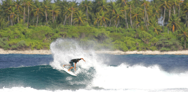 Maldives Waves - Inside Makado Break 2 | Surfatoll Maldives Surf Trips